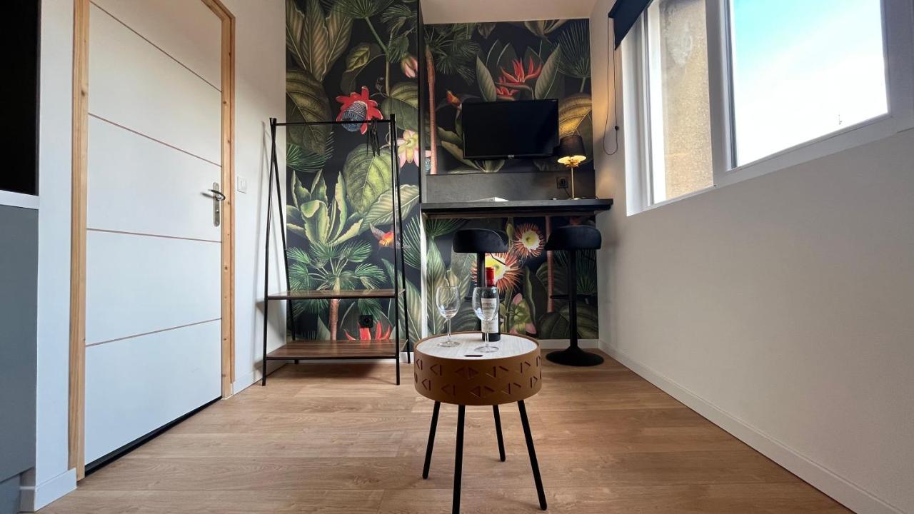 Jungle Boogie Apartment Calais Bagian luar foto