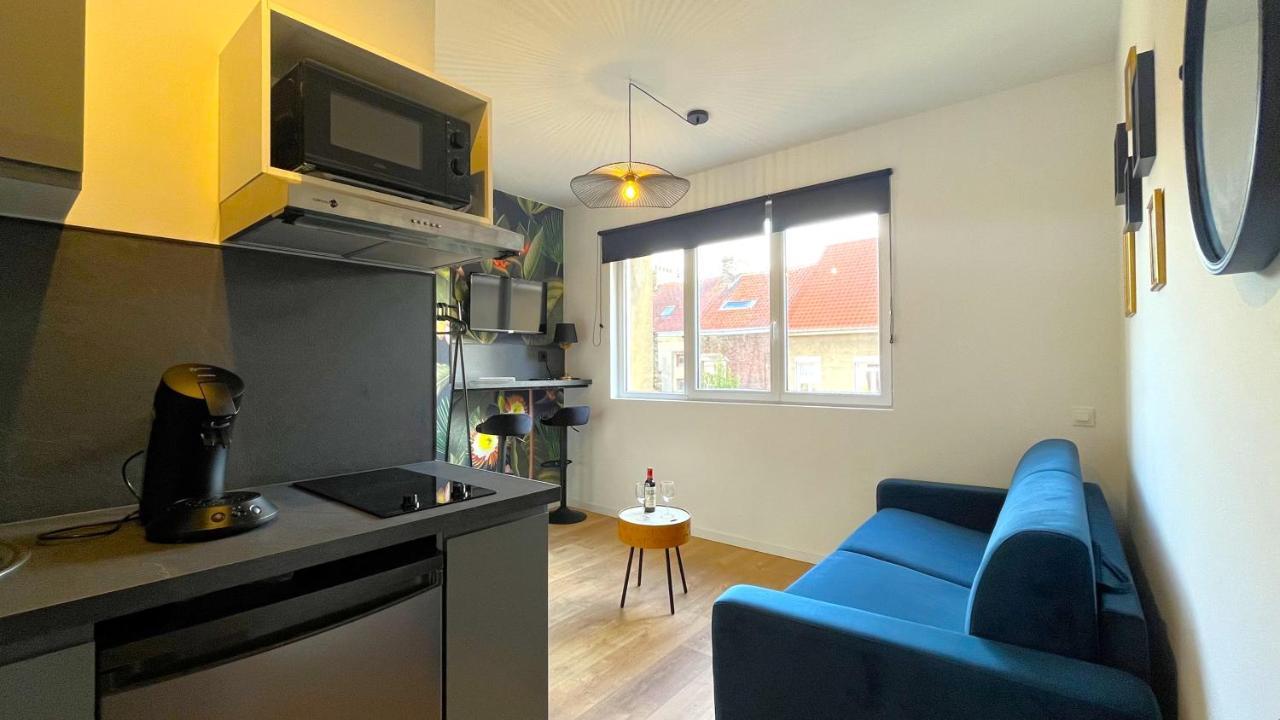 Jungle Boogie Apartment Calais Bagian luar foto